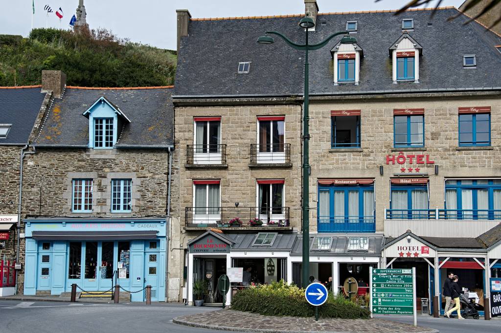 Fibre optique en Bretagne : les contraintes techniques à connaître Fibre optique en Bretagne : les contraintes techniques à connaître